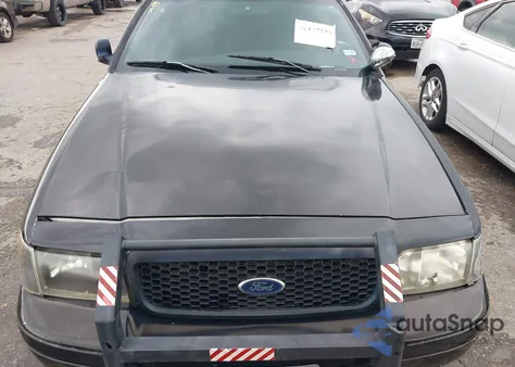 2010 Ford Crown Victoria Police/Police Interceptor из США, поврежденный, VIN 2FABP7BV7AX108906